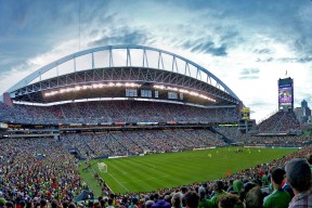 开云体育APP下载-CBA球迷文化蓬勃发展 主场氛围火热，cba篮球文