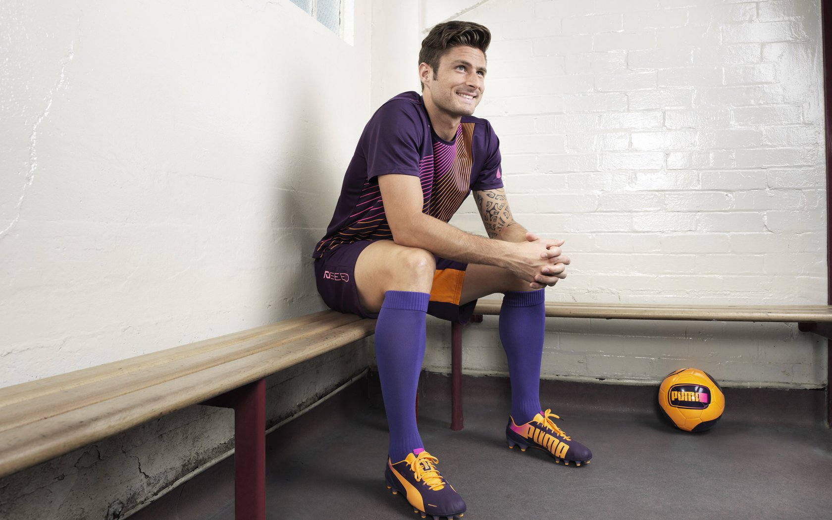 中国足球青训营引入智能训练设备，中国足球青训的app